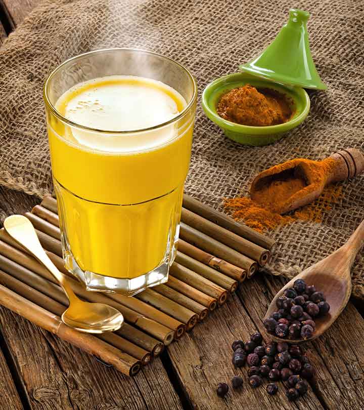 Keep your bones strong Drinking turmeric milk